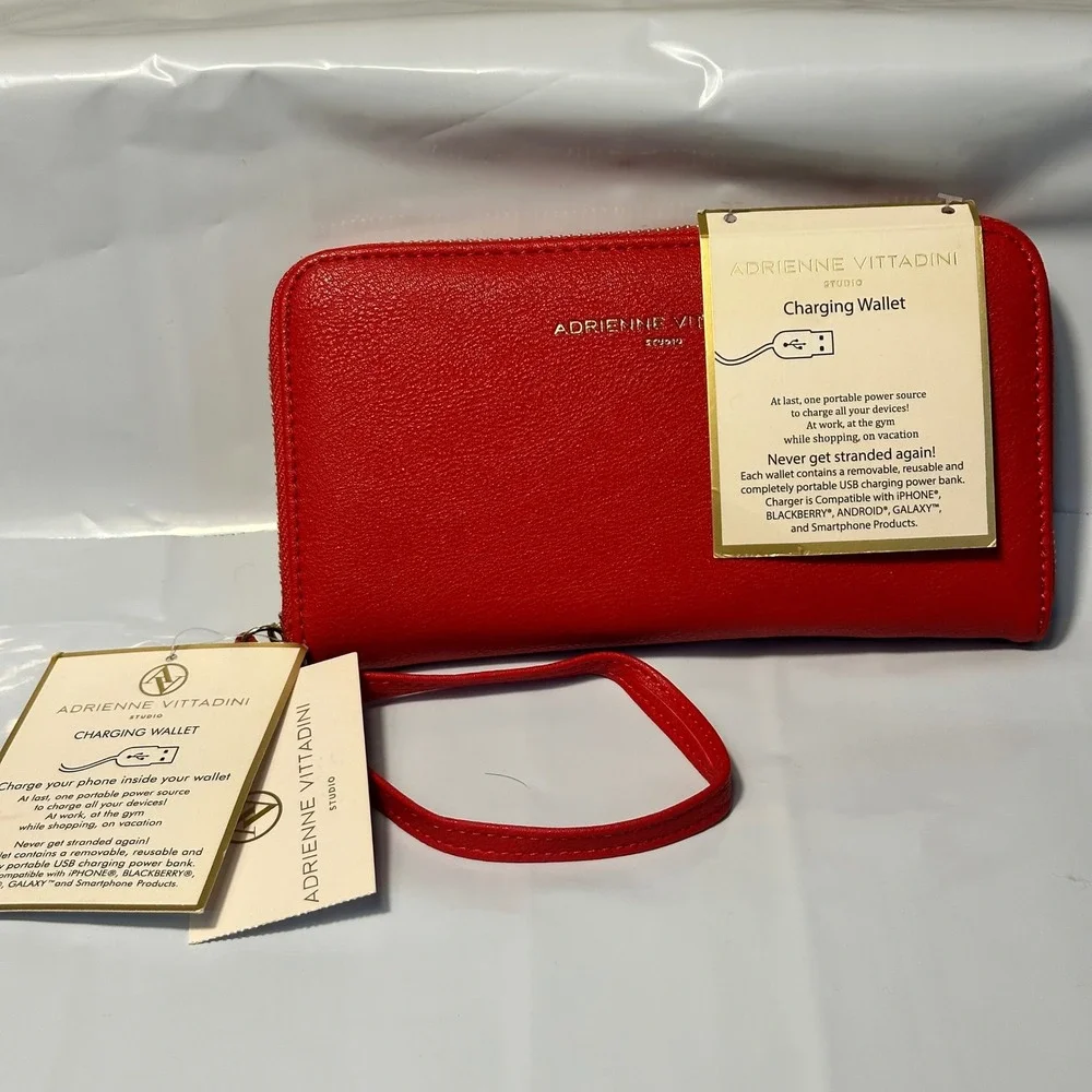 Adrienne Vittadini Charging Wallet‎ Womens OS Red Pebble Zip Phone Case New